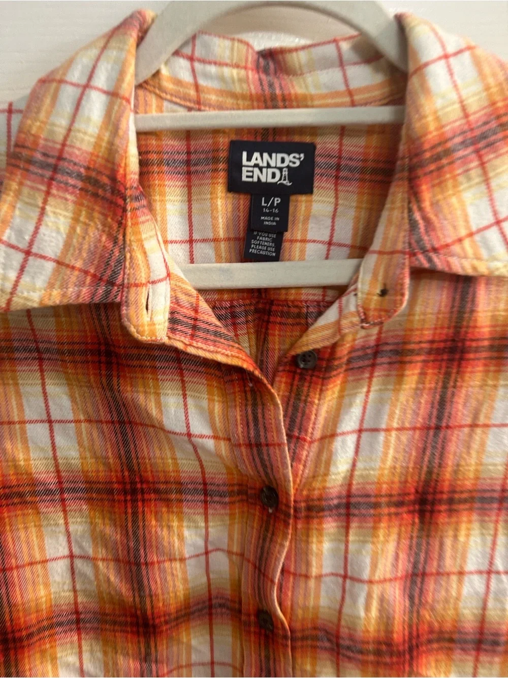 Lands End used great